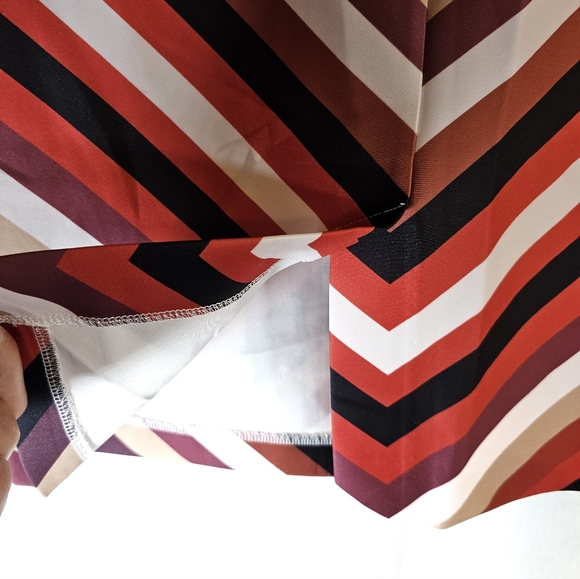 3/$20 ECI XL Multi-colored Striped Skirt - Picture 3 of 6